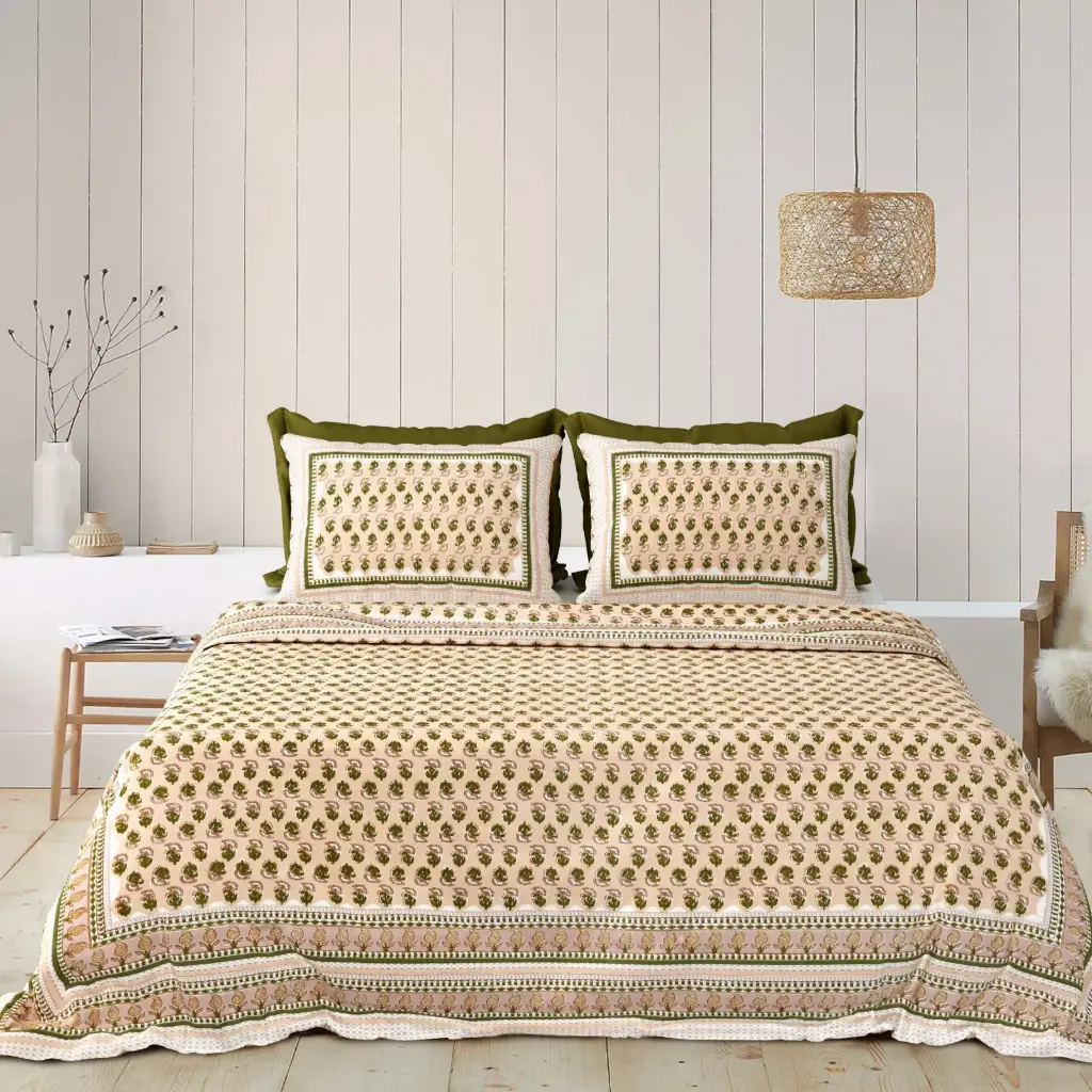 YELLOW/Super Home Breathable Pure Cotton Bedsheet 93x108 Inches with 2 Pillow Covers/SUPERHOME