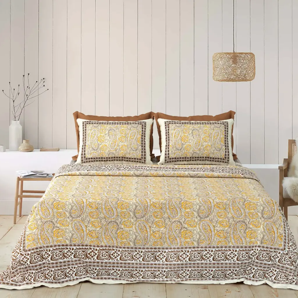 YELLOW/Super Home Comfortable Cotton Bedsheet 93x108 Inches with 2 Pillow Covers