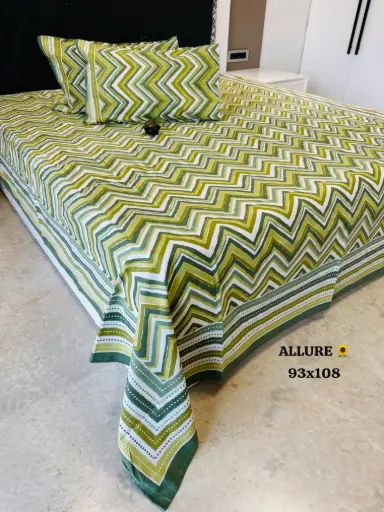 GREEN/Super Home Modern Geometric 93x108 Inches Bedsheet – Ultra Soft Cotton Fabric