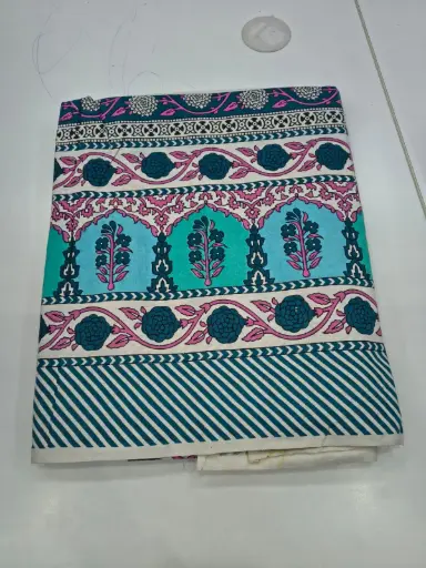 GREEN /Soft & Breathable Cotton Bedsheet 108x108 Inches with 2 Pillow Covers – Comfortable Sleep/SUPERHOME